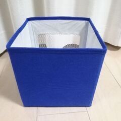 不織布ケースとあひる柄収納ケース　１つ50円〜　の画像