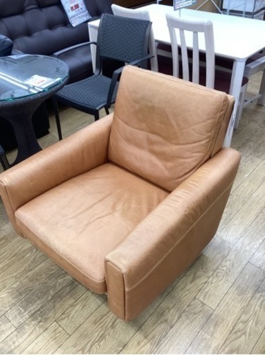 KK-62【新入荷　リサイクル品】ROSETINI イタリアンレザー　1シーターアームソファ　キャメル