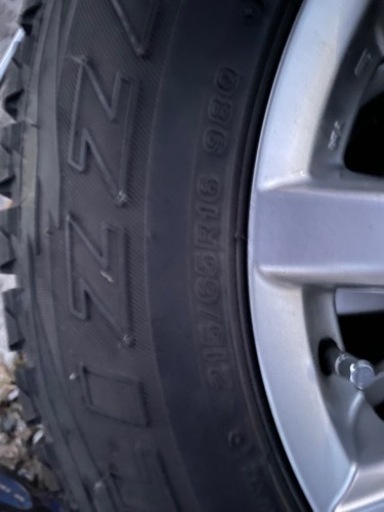 215/65R16 ブリヂストン　スタッドレスタイヤ4本セット