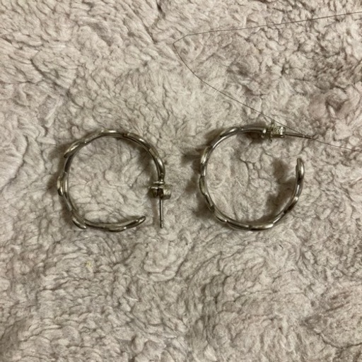 ティファニー　ピアス