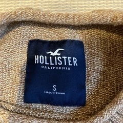 ホリスターのセーターの画像
