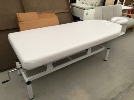 美品❗️手動昇降エステベッド / マッサージベッド 180cm×75cm