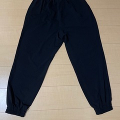 ユニクロ　3点セット　mサイズ　パンツはＬサイズの画像