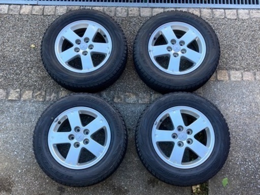 215/65R16 ブリヂストンスタッドレスとアルミホイール