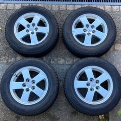 215/65R16 ブリヂストンスタッドレスとアルミホイール