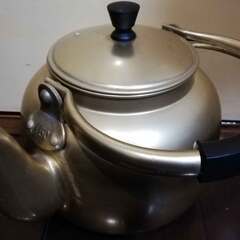 ホクセイ ◆ 大型 大容量 やかん 7.5L ◇ アルミ ケトル ヤカン 薬缶 湯沸かし 飲食 厨房 料理 昭和 レトロ アンティーク ◆ 軽量 業務用の画像