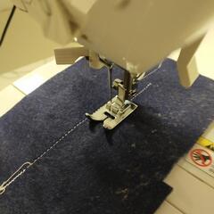 値下げ相談可能　ミシンKC200　ほとんど未使用　動作確認済み　フットアクセサリープレゼントの画像