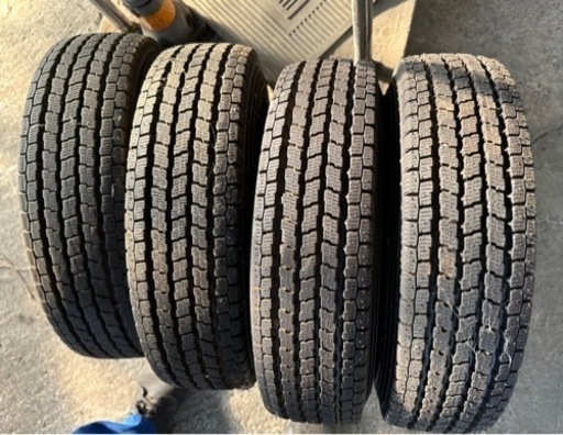 軽トラック用冬タイヤ　145/80R12   4本　セット