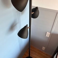 フロアスタンド　照明　フロアライト　ライトの画像