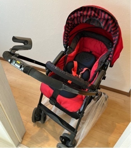 ベビーカー　レインカバーつき　コンビ　 メチャカルハンディオート4キャス 両対面式  片手開閉  A型　エッグショック Combi