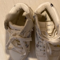 スニーカーの画像