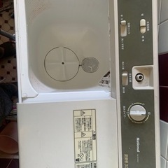 脱水が出来なくなった2層式洗濯機です