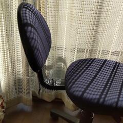 事務用回転イスの画像