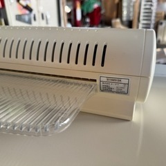 ラミネーター 動作品の画像