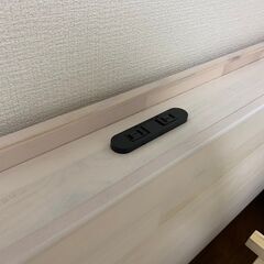 ※お取引者様決まりました　※ご返信早い方優先【無料】セミダブル ベッドフレーム コンセント付き 白の画像