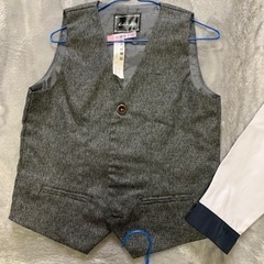 卒園式や入学式にどうですか？子供用スーツの画像