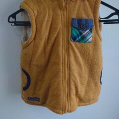 リバーシブル　ベスト　イエローの画像