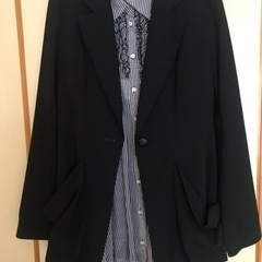 服/ファッション ジャケットレディースS size 裏生地花柄可愛い