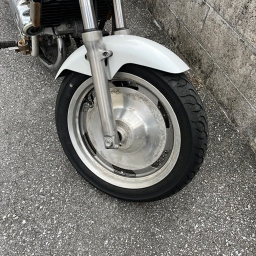 ホンダ　マグナ250 白