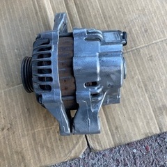スズキワゴンR MH21Sオルタネーター(ダイナモ)の画像