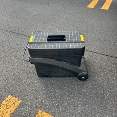 大型コンソールBOXタイヤ付き