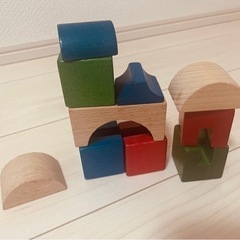 【お譲り先決まりました】木製の積み木セット