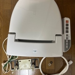 値下げ♪カクダイ温水洗浄便座235-008 ホワイト 状態良 (たまこ