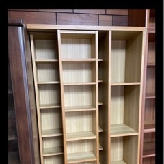 スライド式本棚の画像