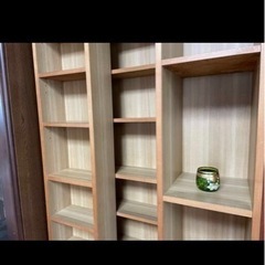 スライド式本棚の画像