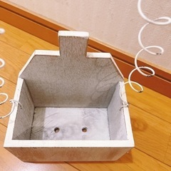 ナチュラル雑貨　新品　azi-azi ハウス型プランターの画像