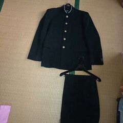 制服