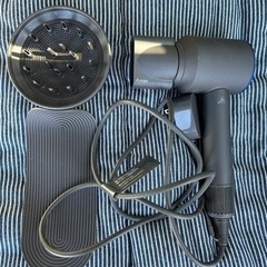 ダイソン　ドライヤー　