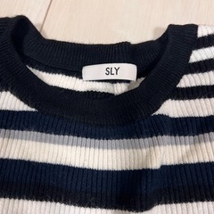 【SLY ボーダーニット】の画像