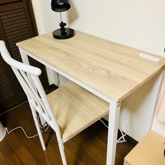 商談中です！北欧風🤍とても可愛いパソコンデスクと椅子のセットです！