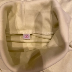 ユニクロ　ロングTシャツの画像