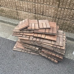 タイル　ベランダやお庭に　近場は配送もできます。の画像