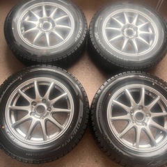 215/60R16  95Qダンロップ　スタッドレスタイヤホイールの画像