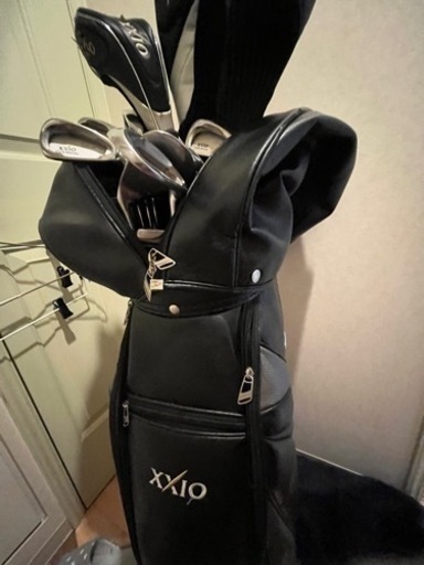 ゼクシオ豪華14本フルセット（バック、おまけ付き）