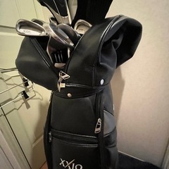 ゼクシオ豪華14本フルセット（バック、おまけ付き）