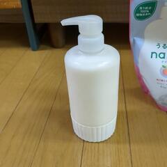 ナイーブ　桃の葉エキス配合の画像