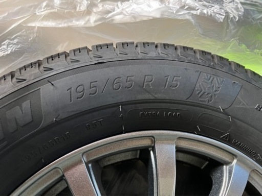 【30kmまで無料配送】195/65R15  スタッドレスタイヤ　ミシュラン　X-ICE3＋