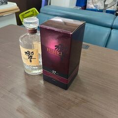 【D-085】SUNTORY サントリー 響 HIBIKI 17年 空びん 中古 激安 箱有の画像