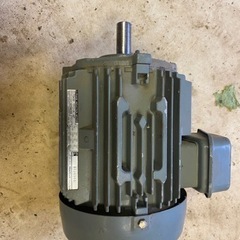 200v750wモーターの画像