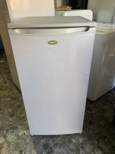 配送可能　保証付き　4段冷凍庫 3引き出し式 85L daytron BF-91MC