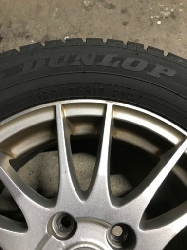 【商談中】スタッドレスタイヤ&ホイール195/65R15 
