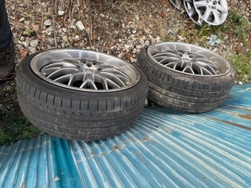 LEXUSE 4 RIMS 1 壊れている。