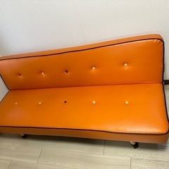 ソファベッド　オレンジ色