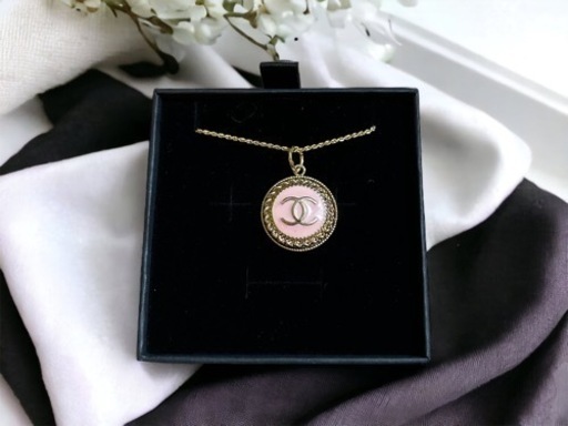 【取引中】商品No8. CHANEL ボタンネックレス18金　S925 新品ネックレス
