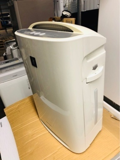 配送可能　シャープ SHARP KC-B40-W [加湿空気清浄機]