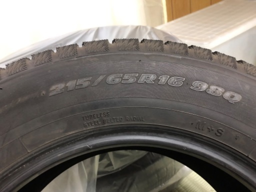 16インチ中古スタッドレス４本　215/65/R16 TOYOトランパスMK4α